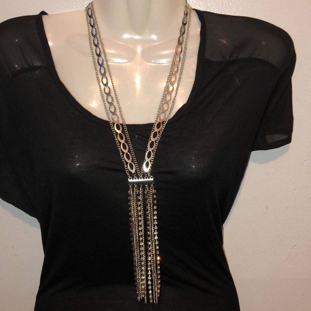 🔥 Silver designed chain.  NWT